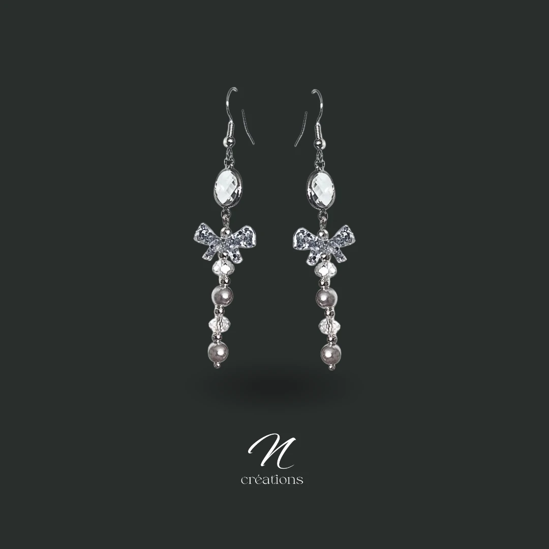 Boucles Argentées Nœuds Papillons