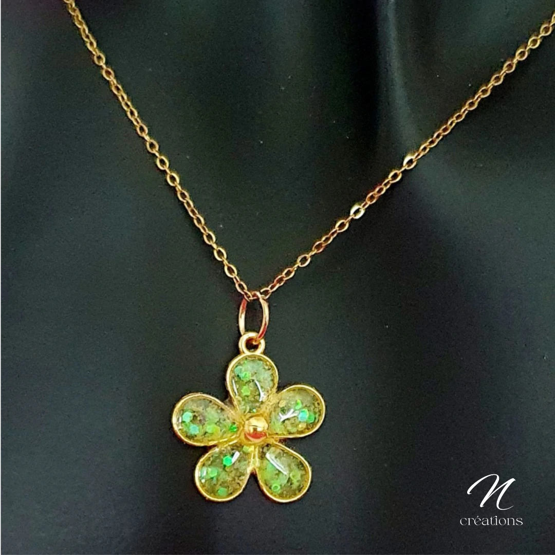 Collier fleur résine jaune fluo