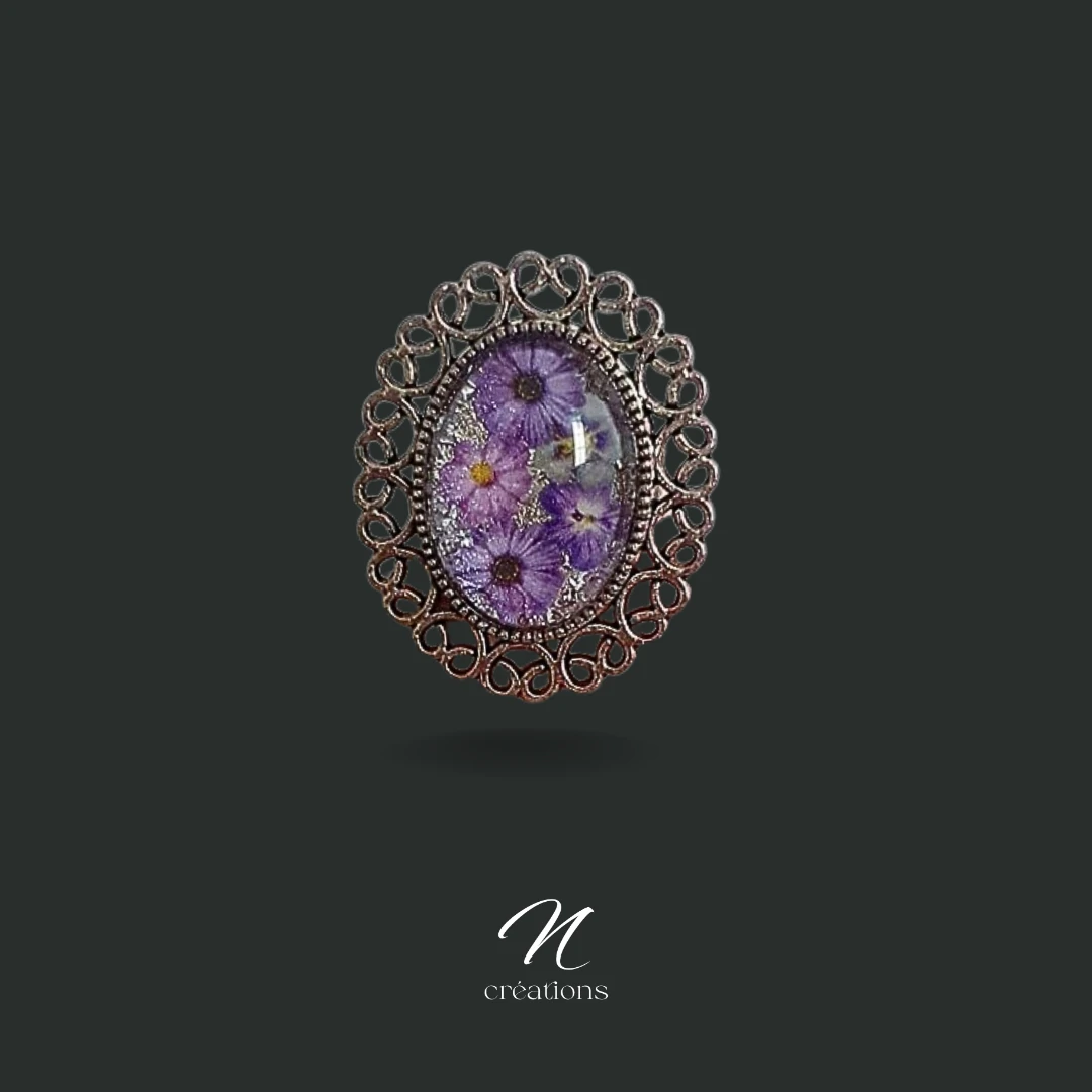 Bague fleurs mauves ovale