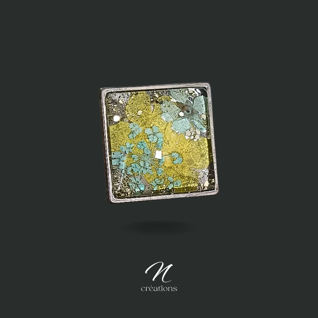 Bague carrée fleurs séchées jaune