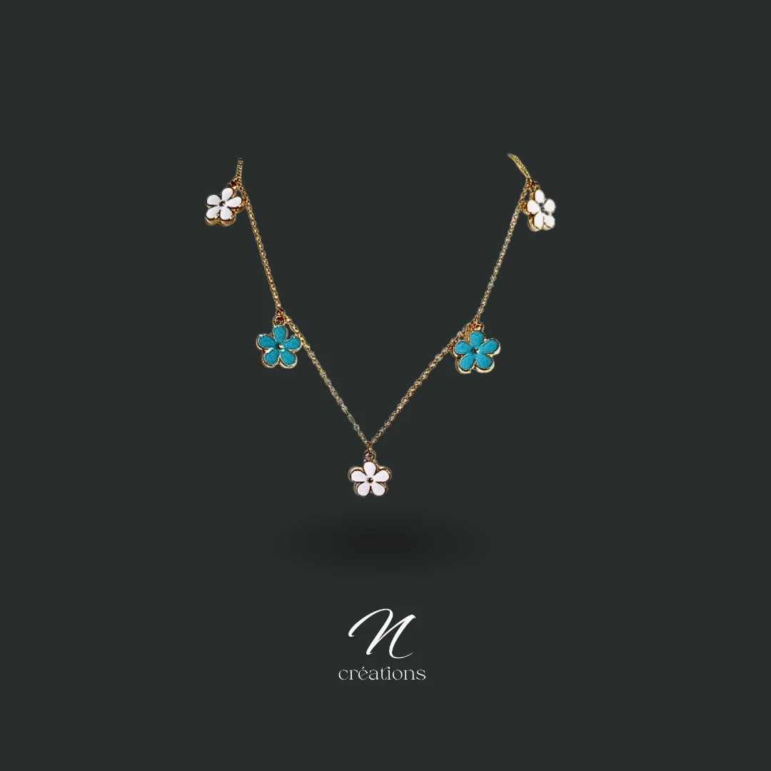 Collier bucolique avec pendentifs fleurs