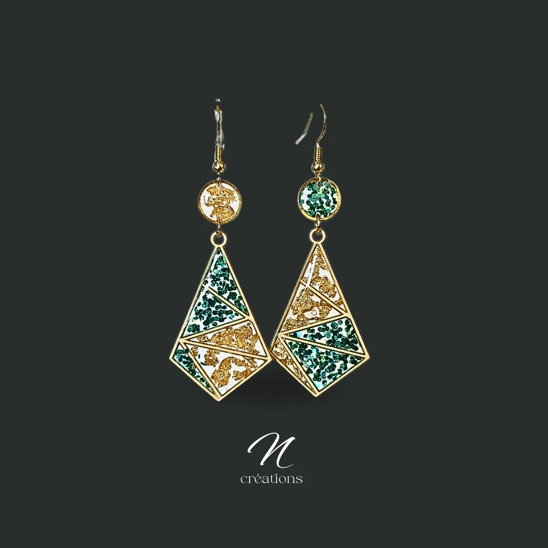 Boucles d'Oreilles Mat Turquoises et Feuilles d'Or