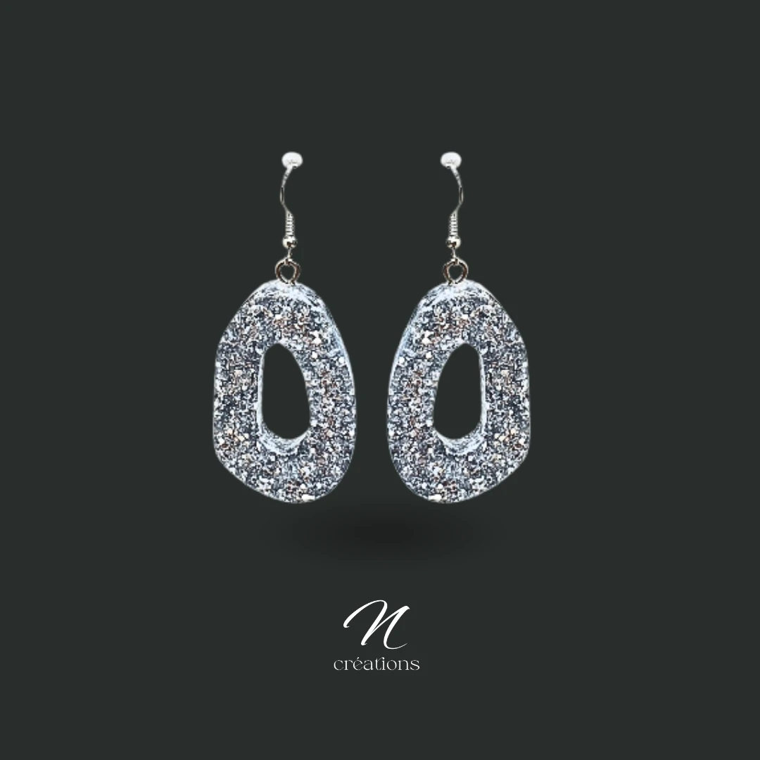 Boucles d’oreilles ovales argentées